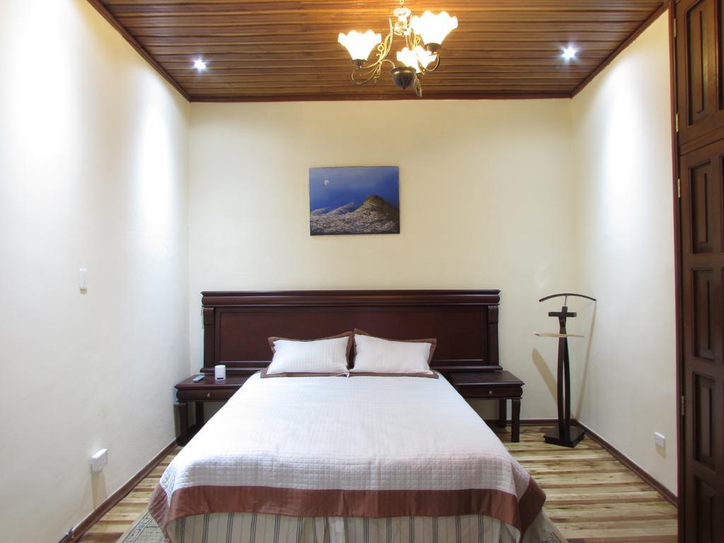 San Blas House & Suites Quito Bagian luar foto